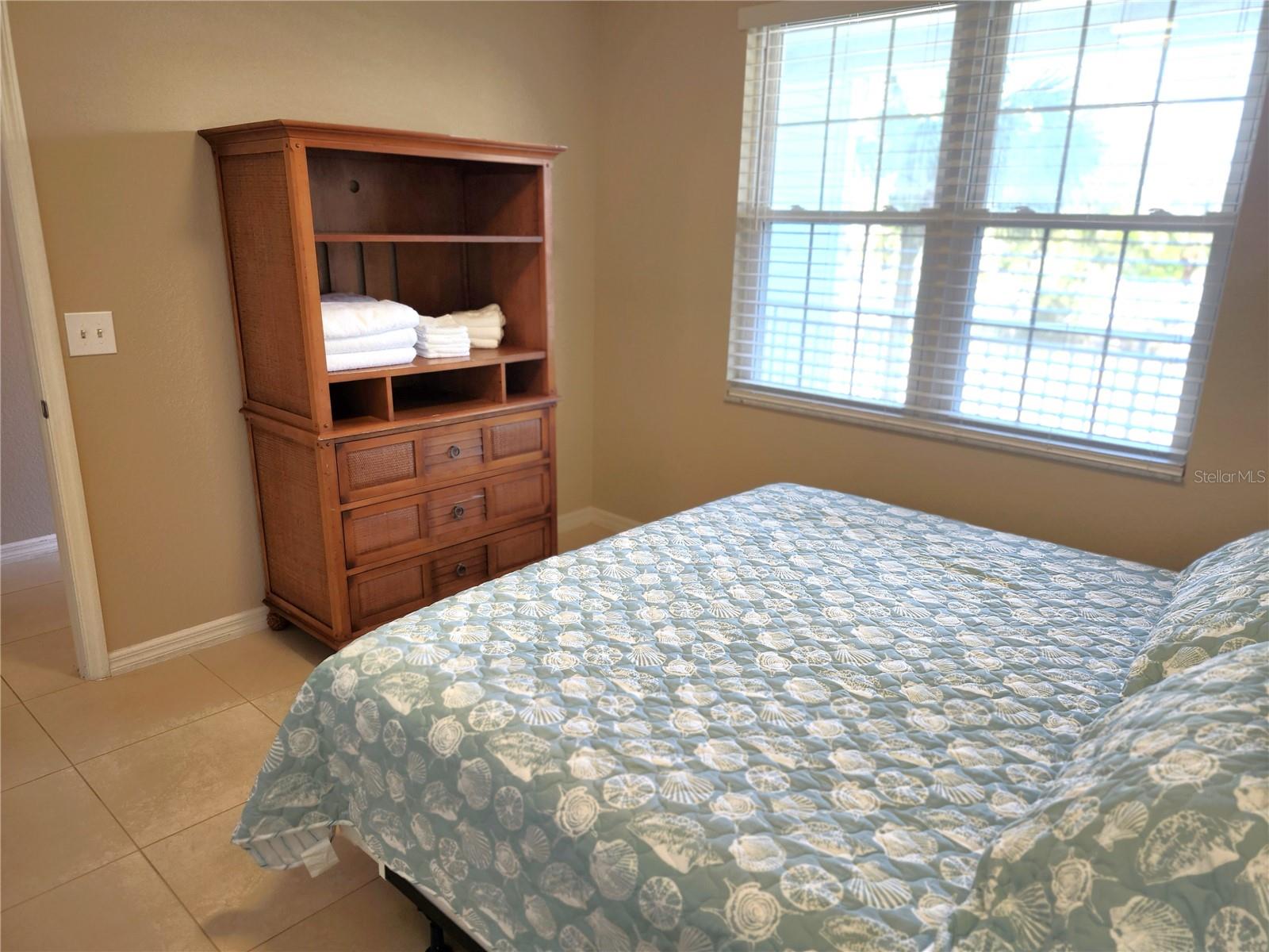 Image 10 of 70 For 5127 Melbourne Street F103