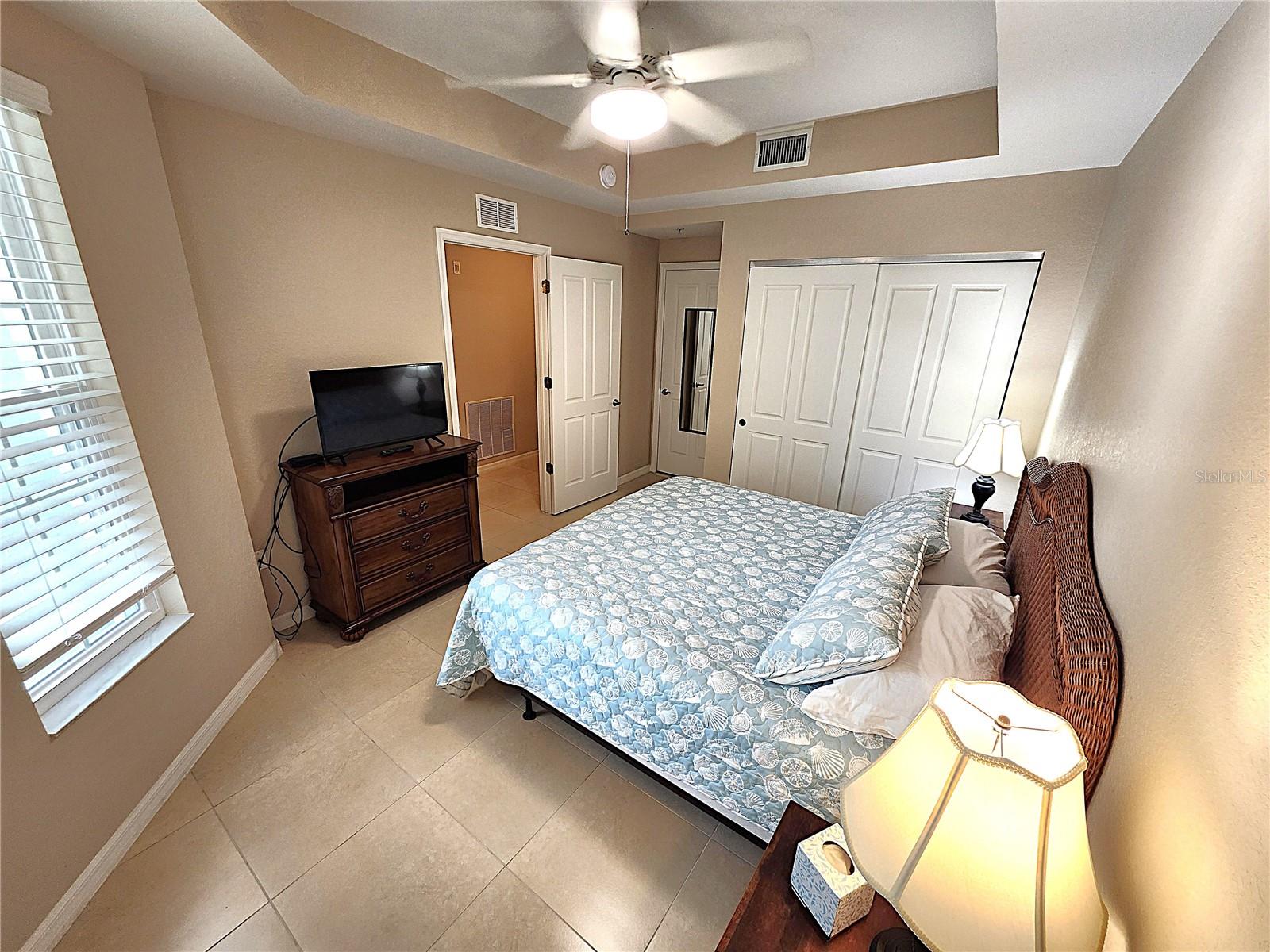 Image 16 of 70 For 5127 Melbourne Street F103