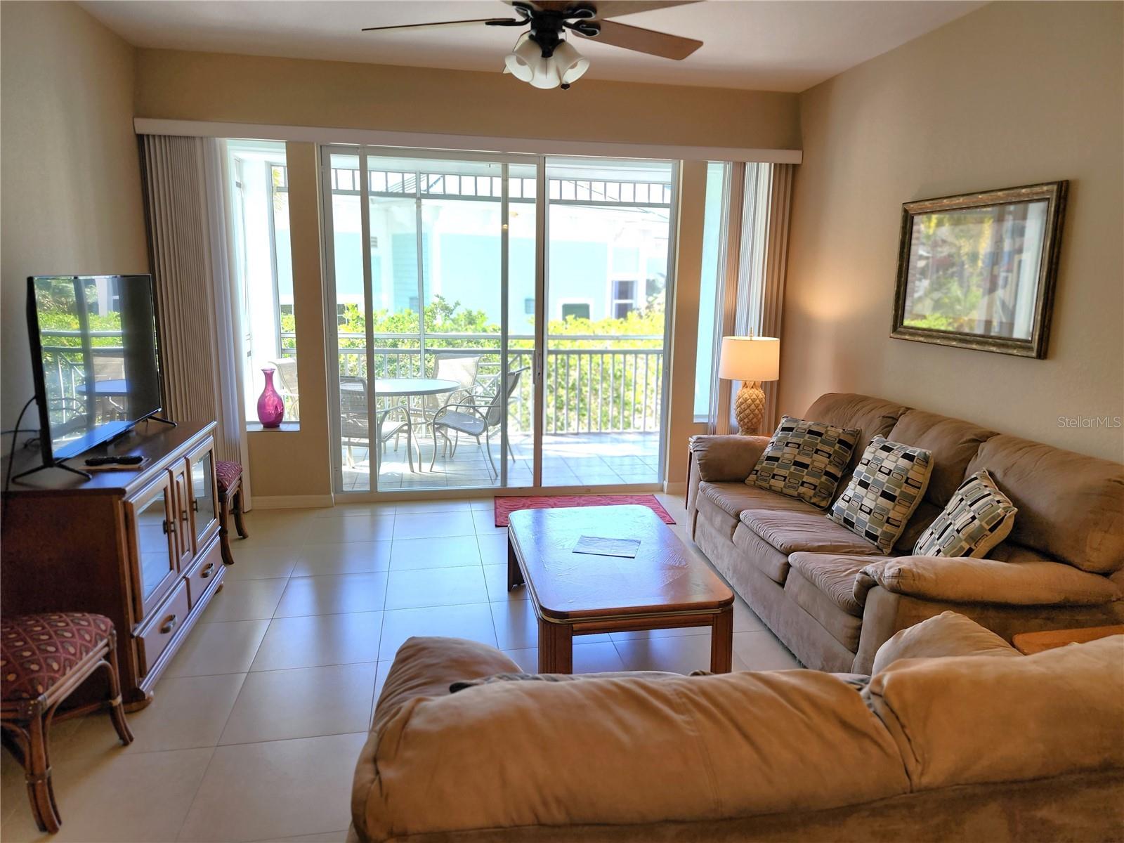 Image 27 of 70 For 5127 Melbourne Street F103