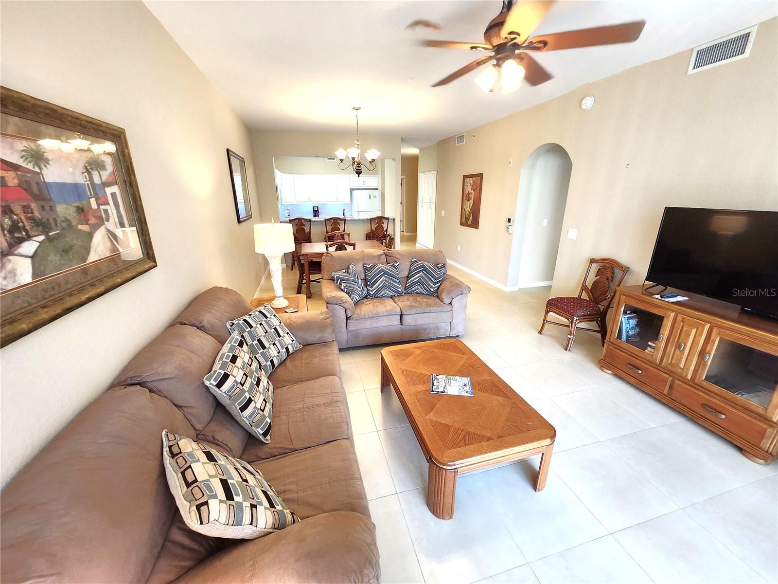 Image 32 of 70 For 5127 Melbourne Street F103