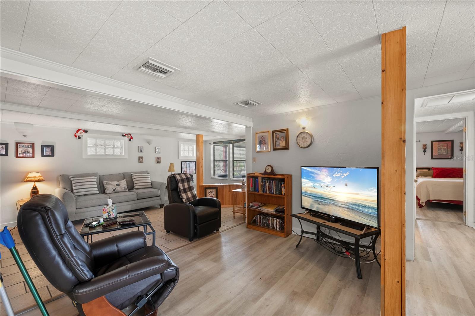 Listing photo id 15 for 29506 Shell Creek Court