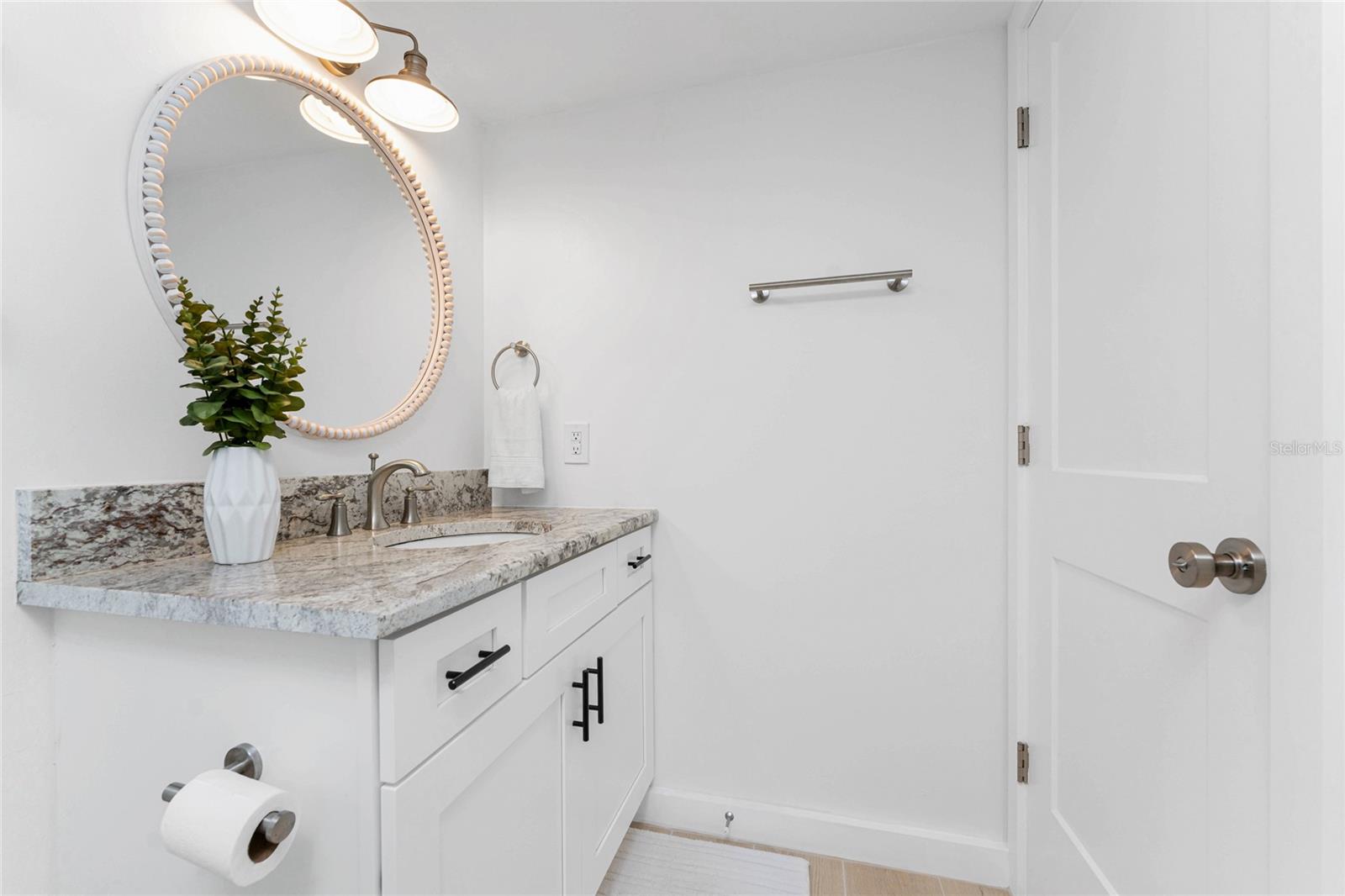 Image 20 of 39 For 3160 Matecumbe Key Road 214