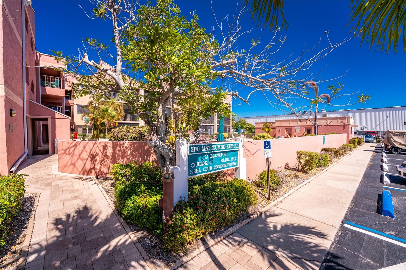 Image 25 of 39 For 3160 Matecumbe Key Road 214