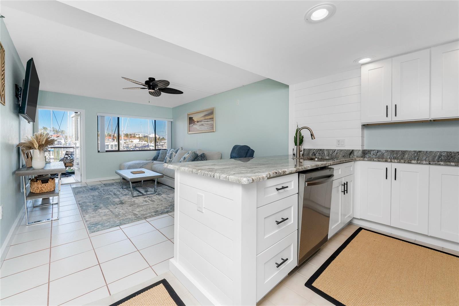 Image 8 of 39 For 3160 Matecumbe Key Road 214