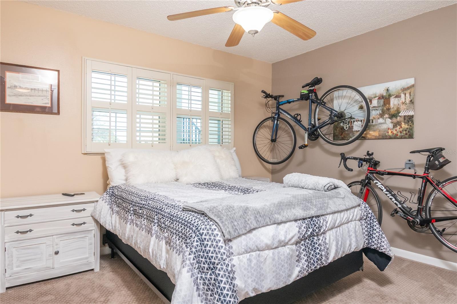 Image 13 of 21 For 1430 Heather Ridge Boulevard 202