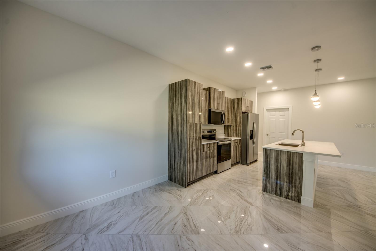 Image 18 of 55 For 2512 48th Street W