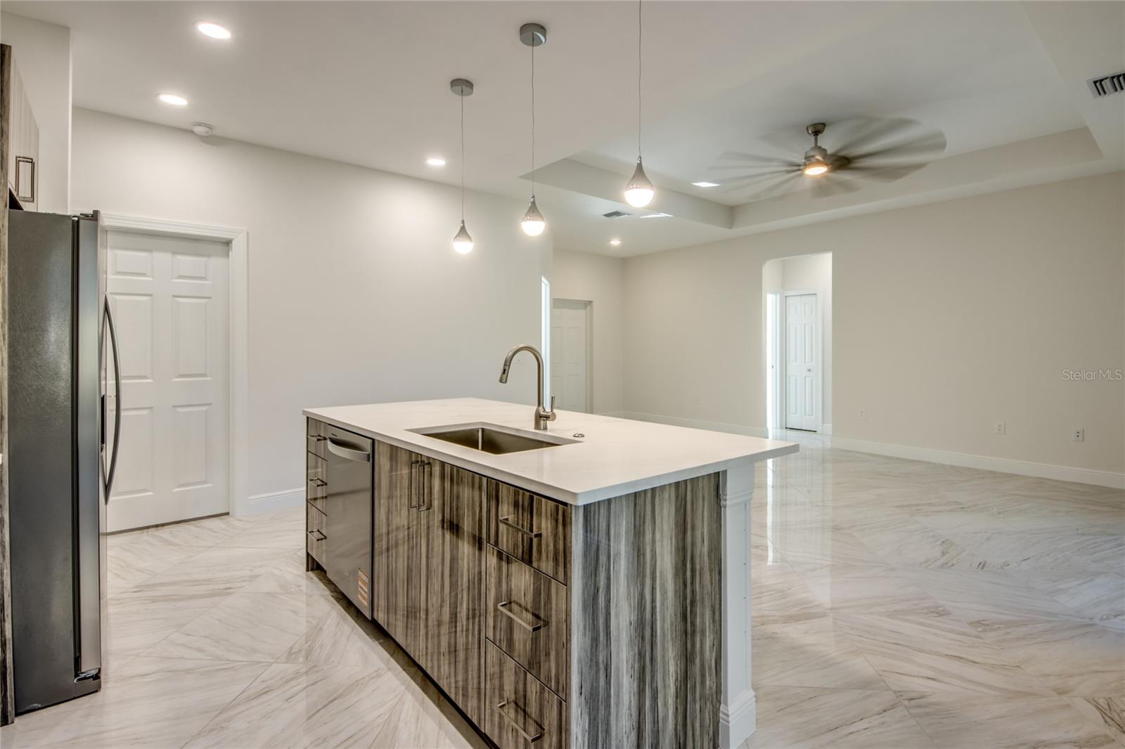 Image 20 of 55 For 2512 48th Street W