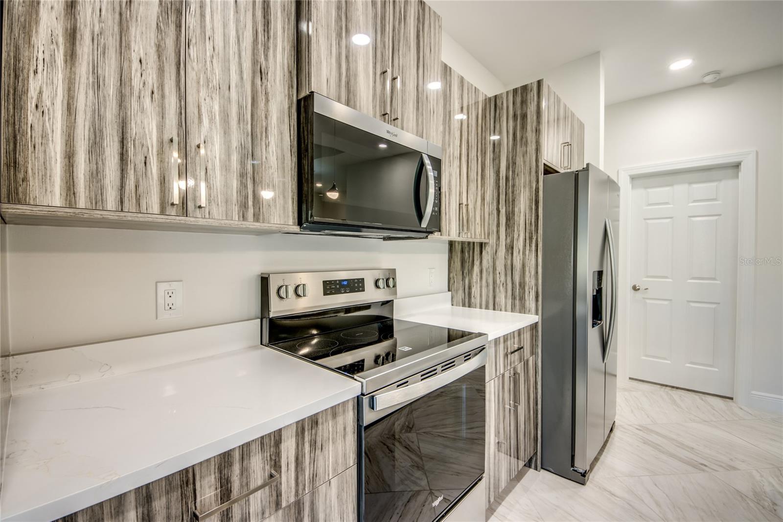 Image 23 of 55 For 2512 48th Street W