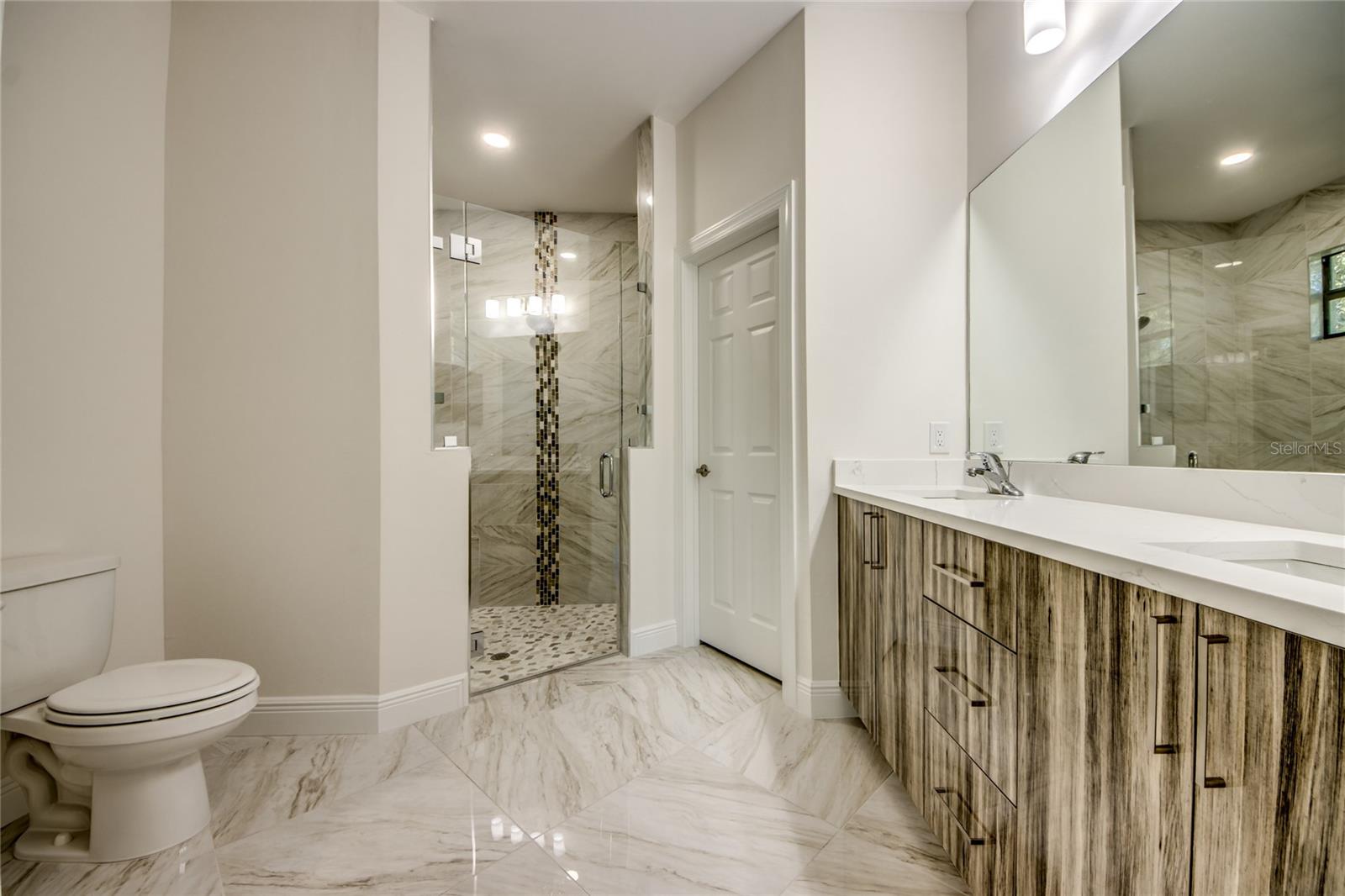 Image 36 of 55 For 2512 48th Street W