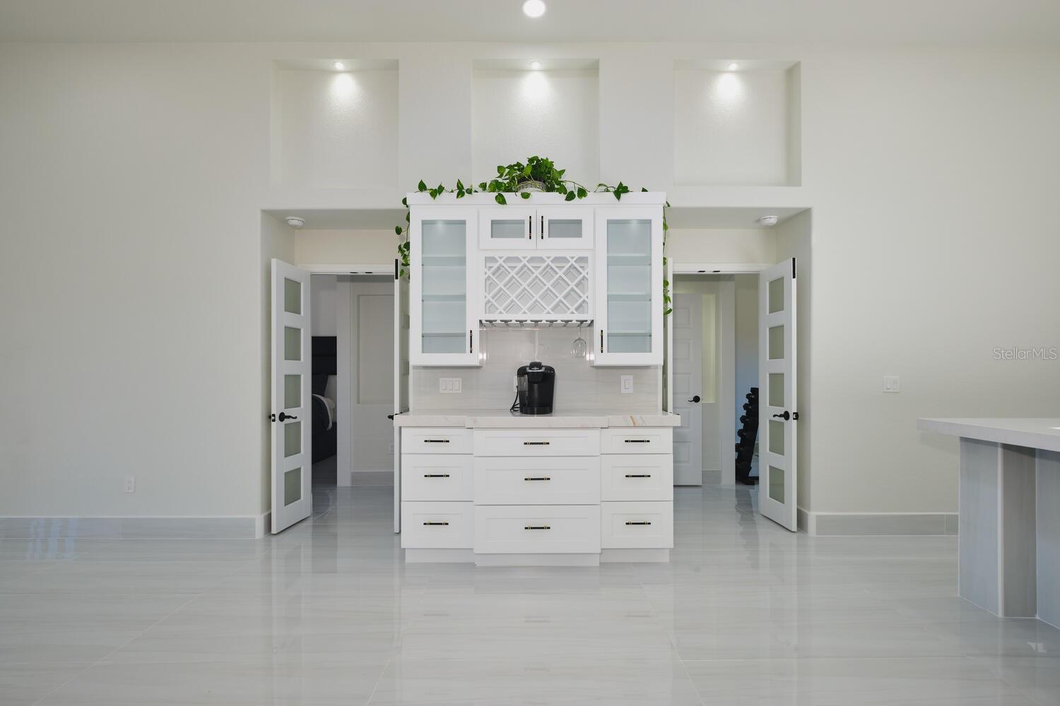 Image 10 of 61 For 30000 Bermont Road