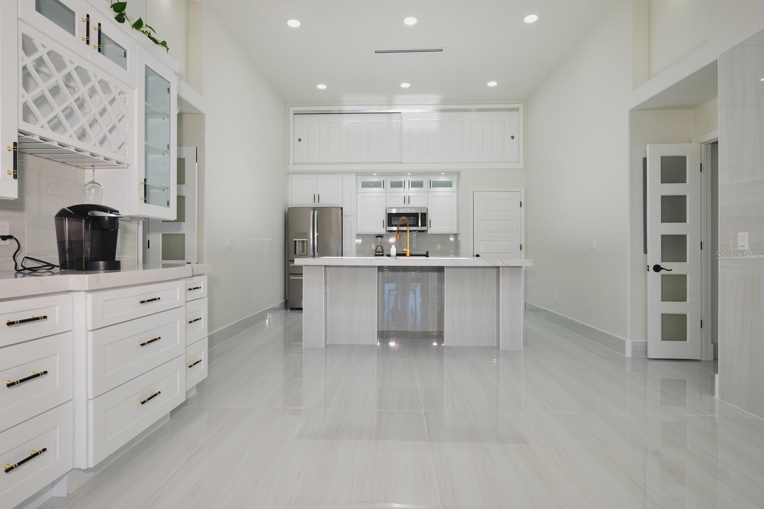 Image 11 of 61 For 30000 Bermont Road