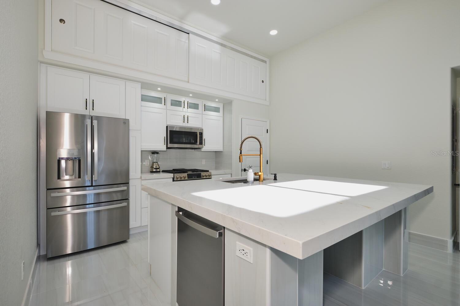 Image 16 of 61 For 30000 Bermont Road