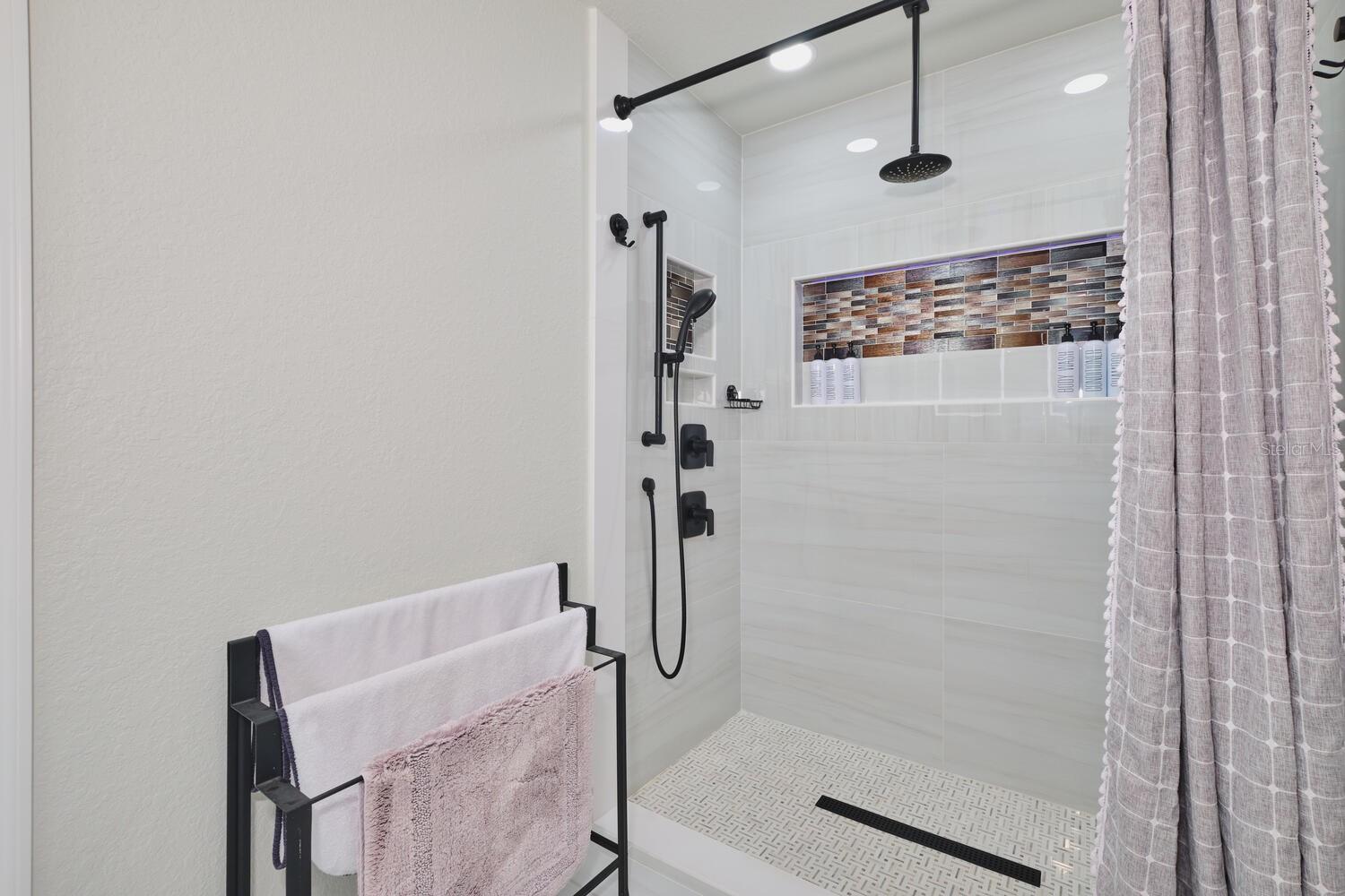 Image 31 of 61 For 30000 Bermont Road