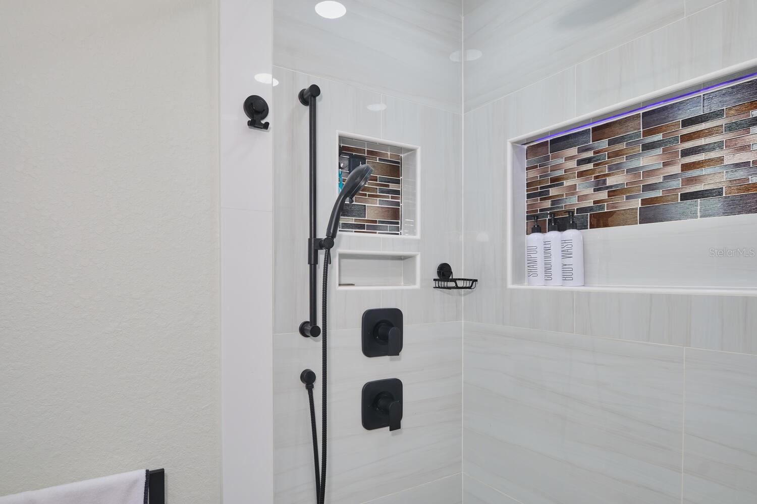 Image 33 of 61 For 30000 Bermont Road