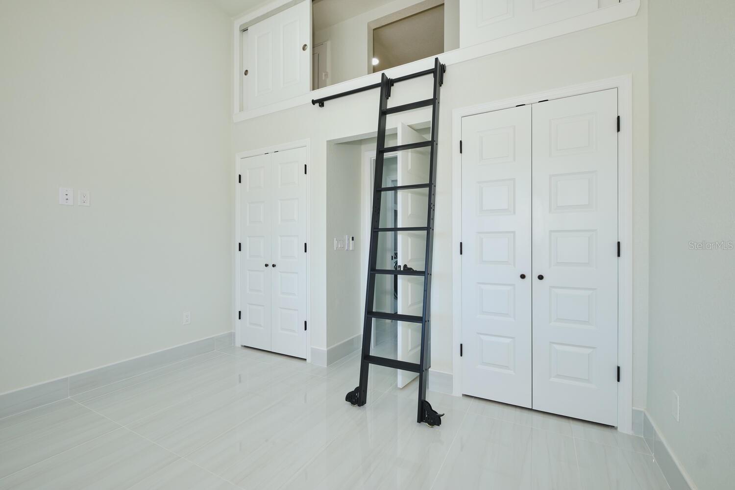 Image 36 of 61 For 30000 Bermont Road