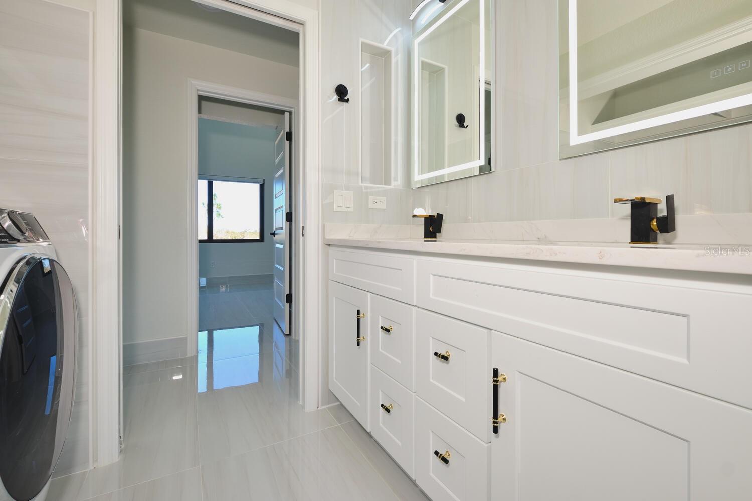 Image 48 of 61 For 30000 Bermont Road