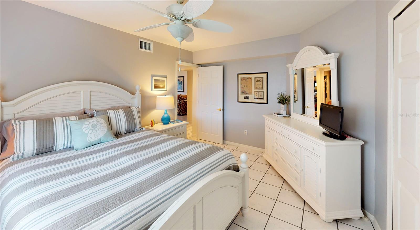 Image 29 of 55 For 12144 Egret Circle 901