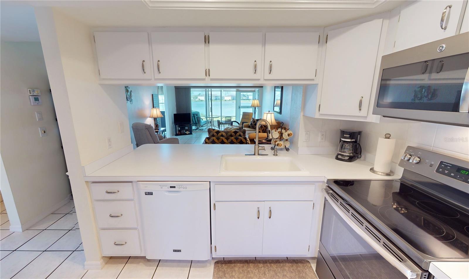 Image 9 of 55 For 12144 Egret Circle 901