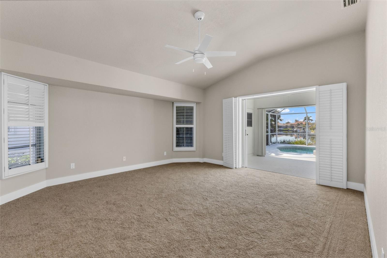 Image 11 of 73 For 155 Crescent Drive