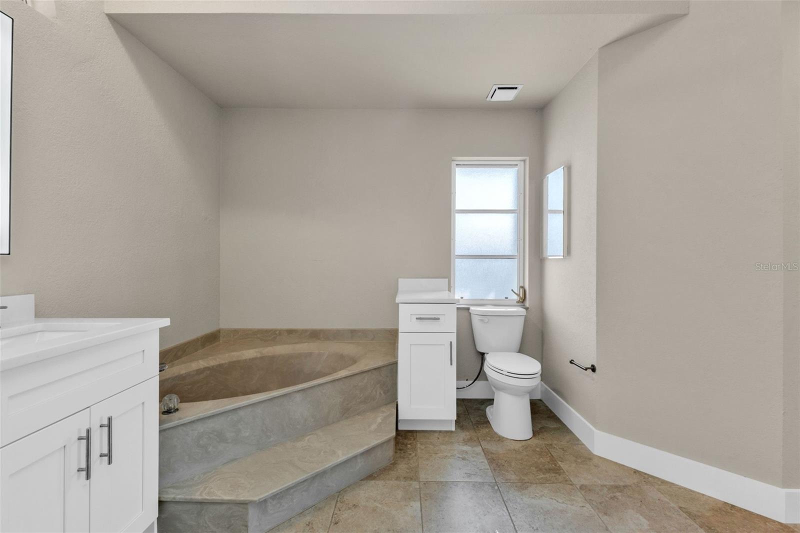 Image 29 of 73 For 155 Crescent Drive