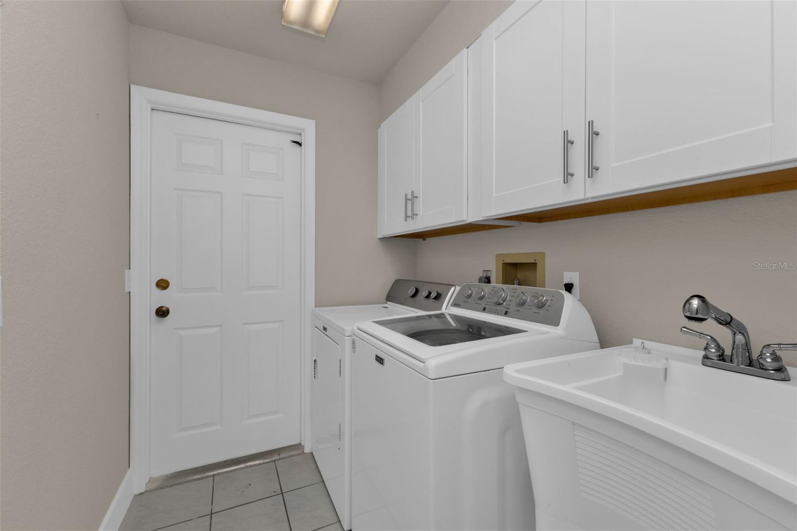 Image 32 of 73 For 155 Crescent Drive