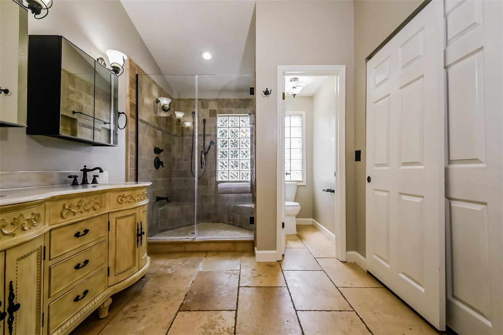 Image 11 of 15 For 1601 Loghill Place