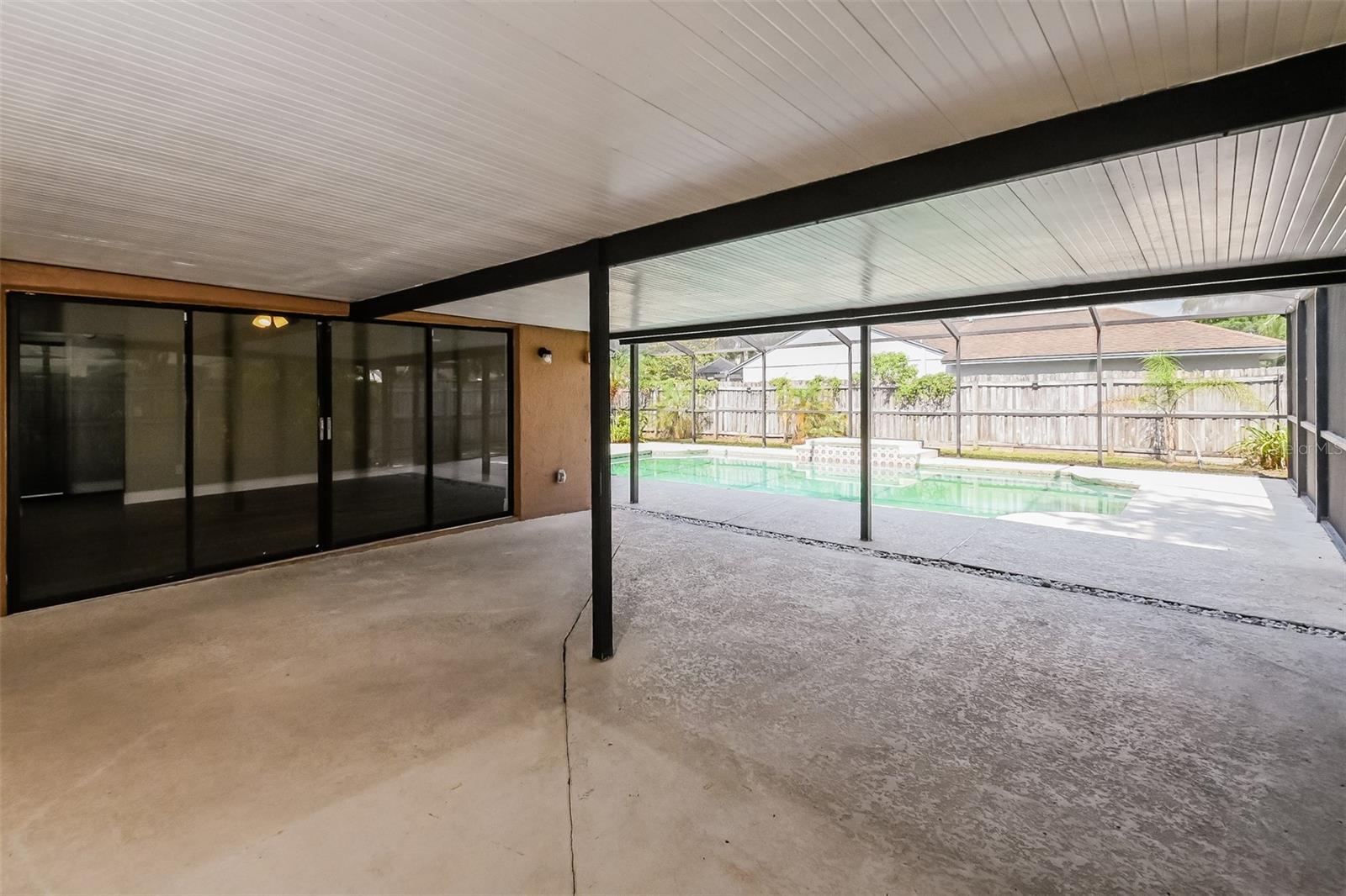 Image 8 of 15 For 1601 Loghill Place