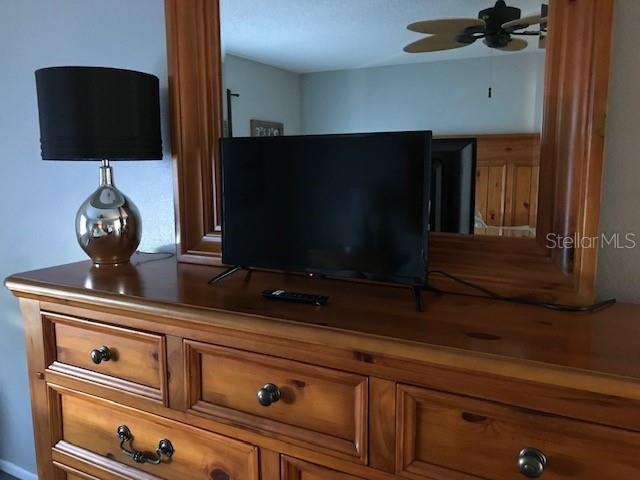 Image 17 of 46 For 22497 Glen Avenue