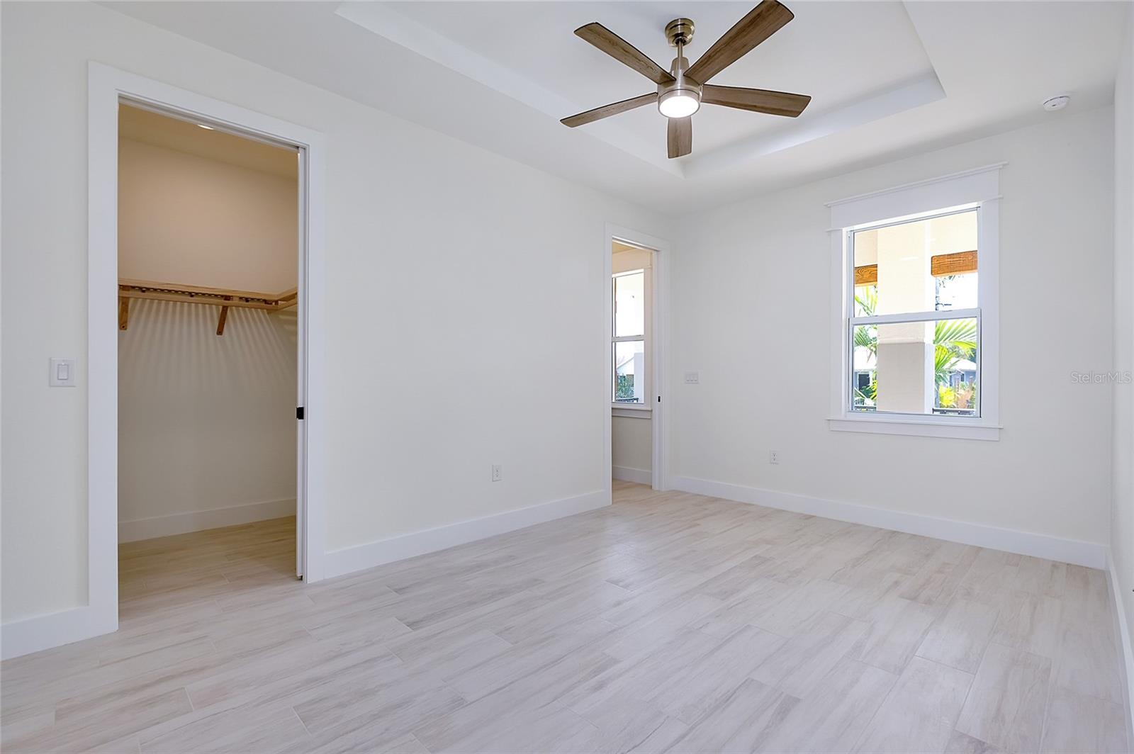 Listing photo id 24 for 338 San Marie Drive