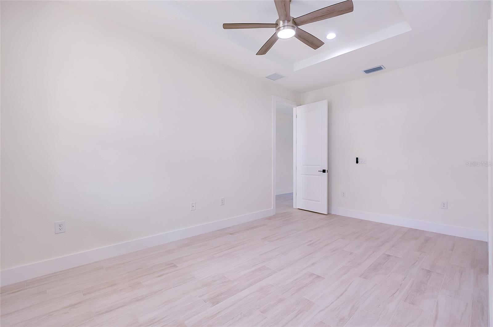 Listing photo id 26 for 338 San Marie Drive