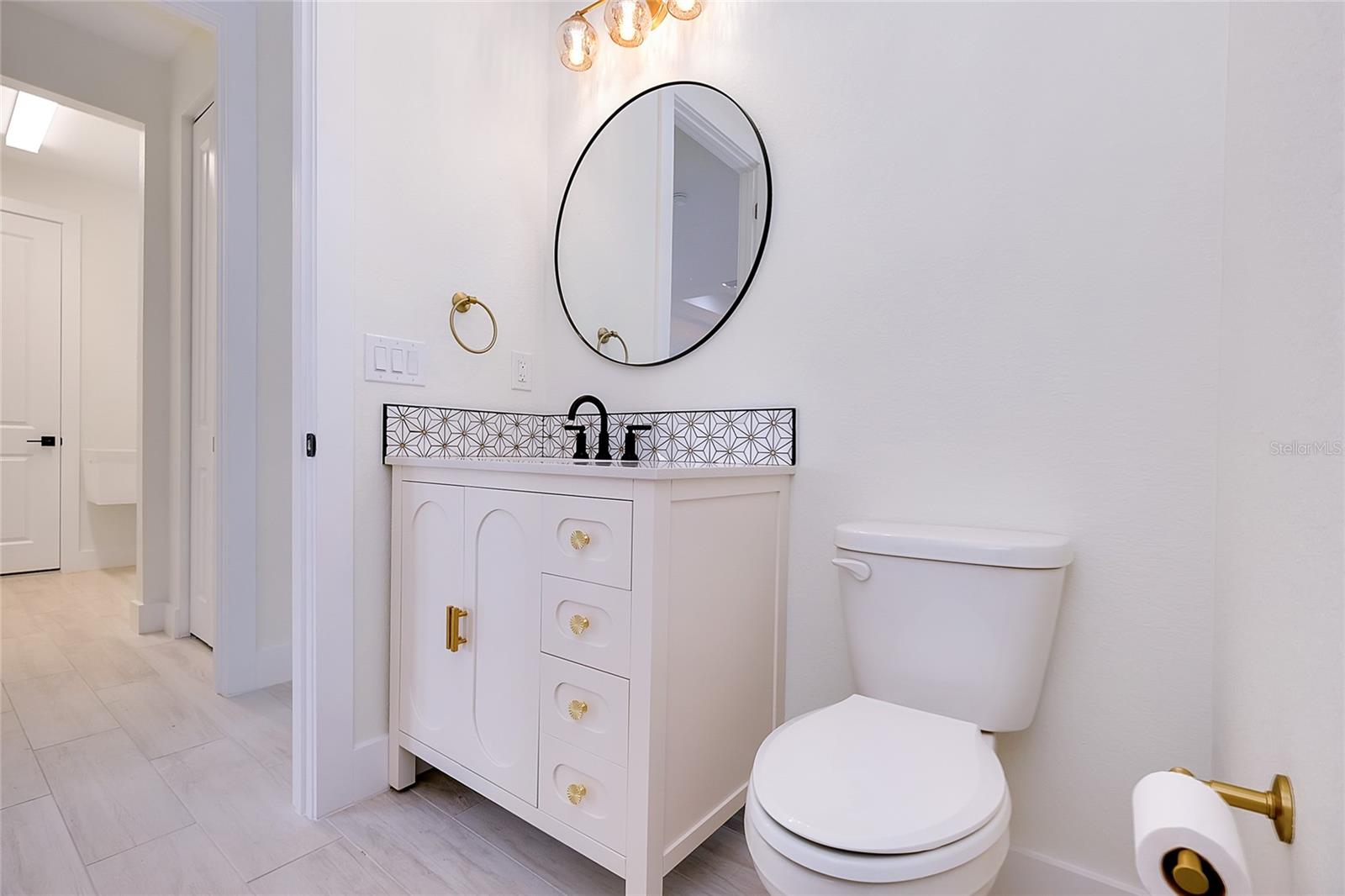 Listing photo id 36 for 338 San Marie Drive