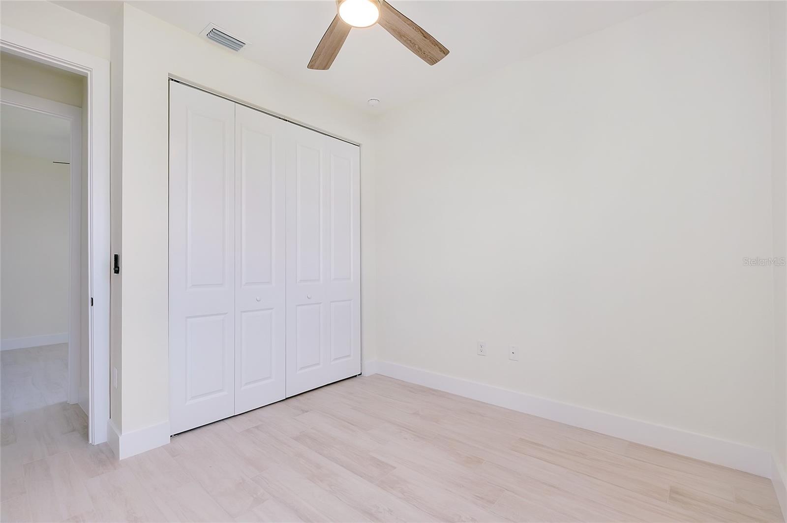 Listing photo id 38 for 338 San Marie Drive