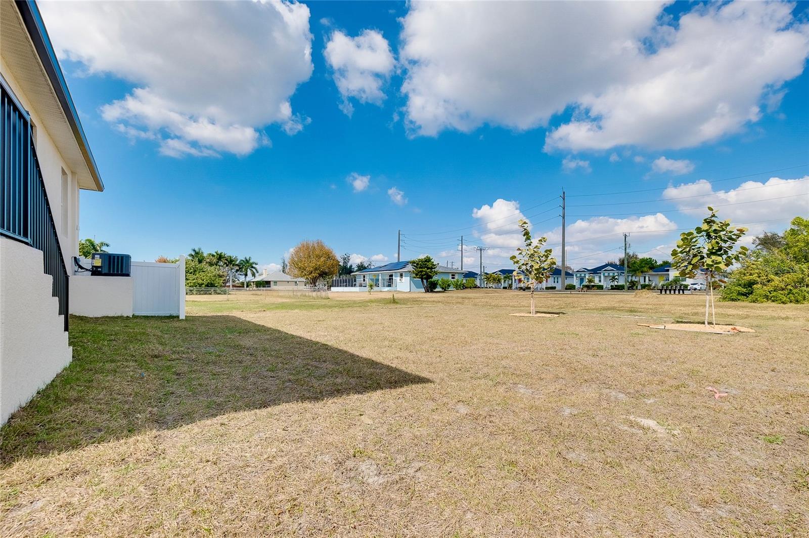 Listing photo id 60 for 338 San Marie Drive