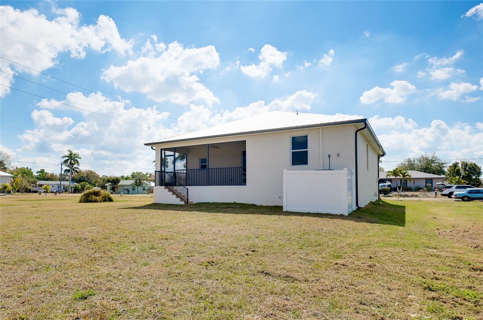 Listing photo id 61 for 338 San Marie Drive