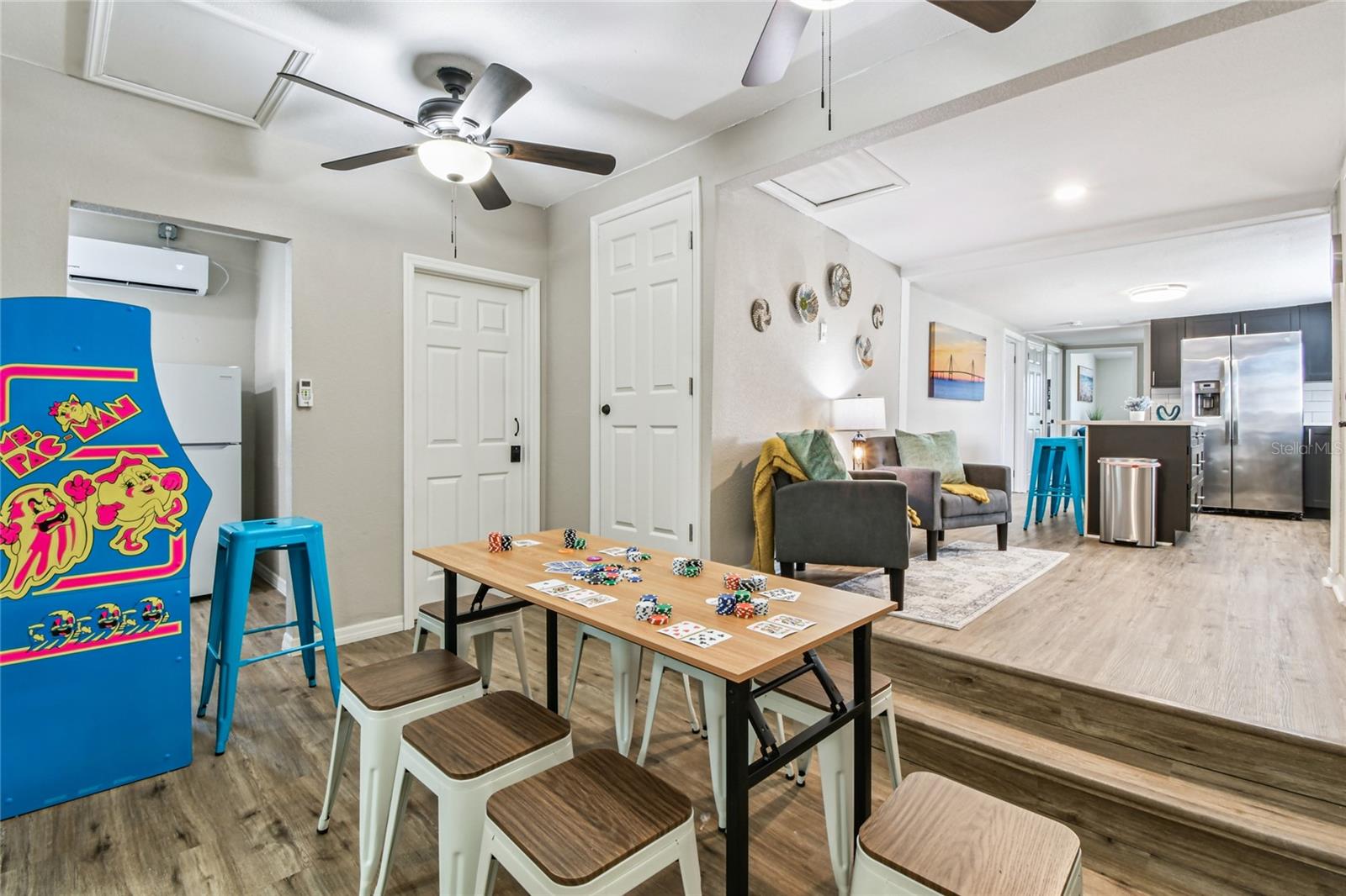 Image 12 of 34 For 3502 Lincoln Avenue