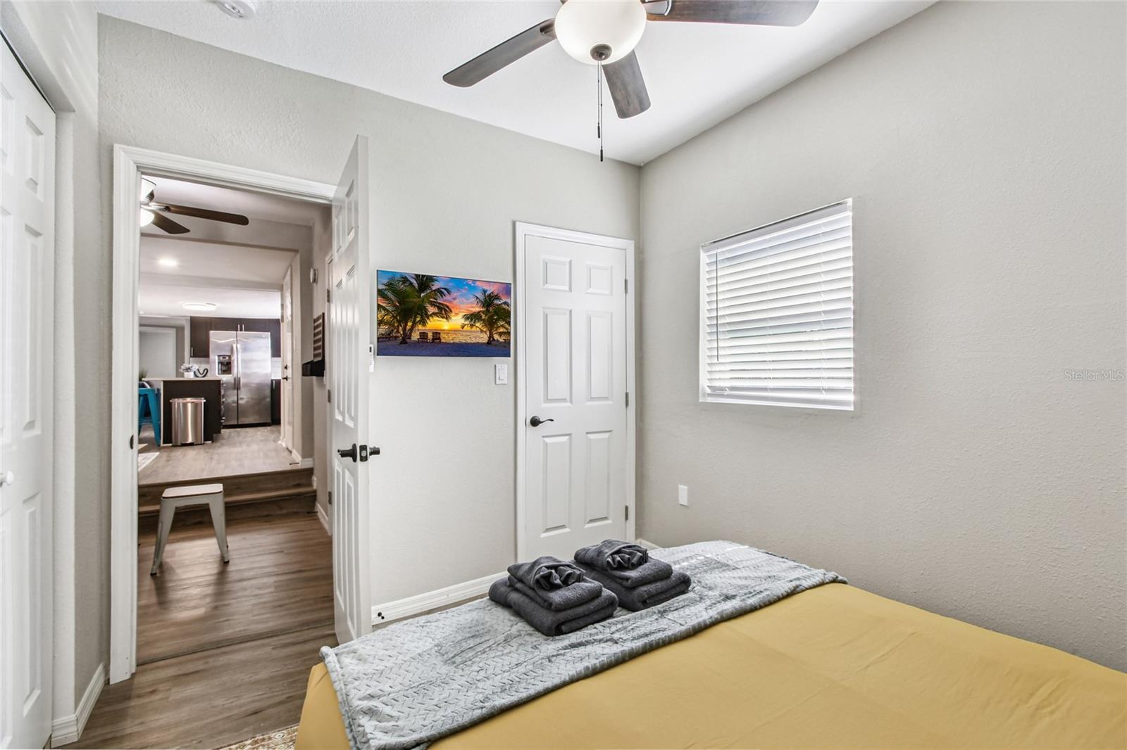 Image 17 of 34 For 3502 Lincoln Avenue