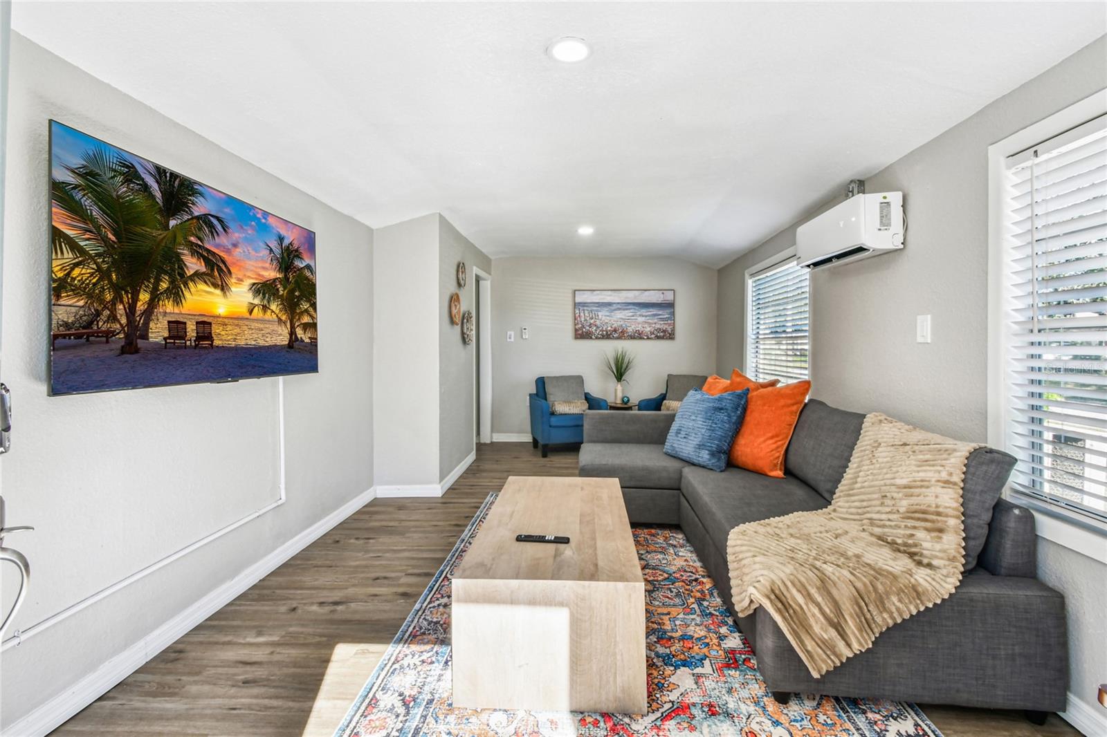 Image 5 of 34 For 3502 Lincoln Avenue