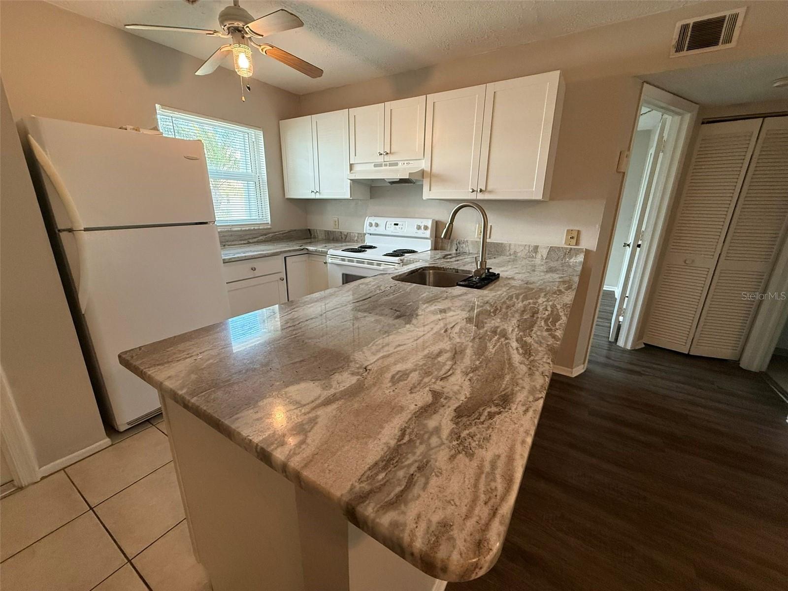 Image 5 of 13 For 26485 Rampart Boulevard D1