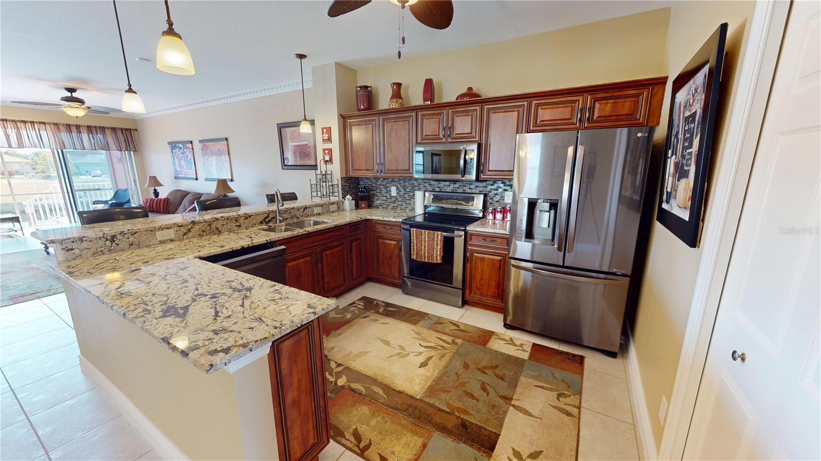 Image 13 of 32 For 2002 Bal Harbor Boulevard 1711