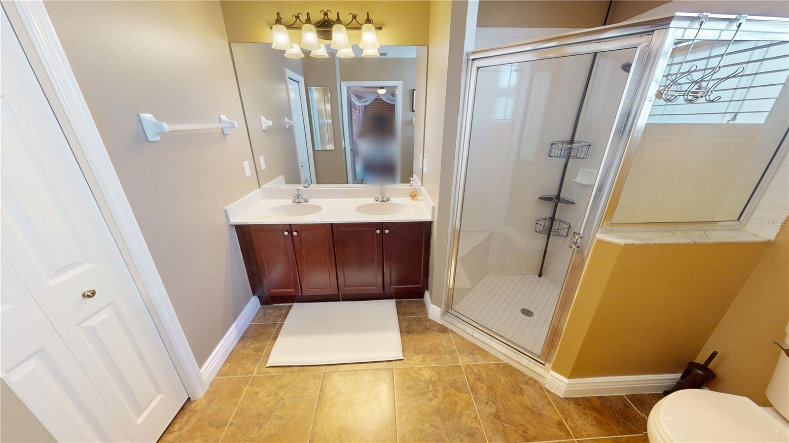 Image 23 of 32 For 2002 Bal Harbor Boulevard 1711