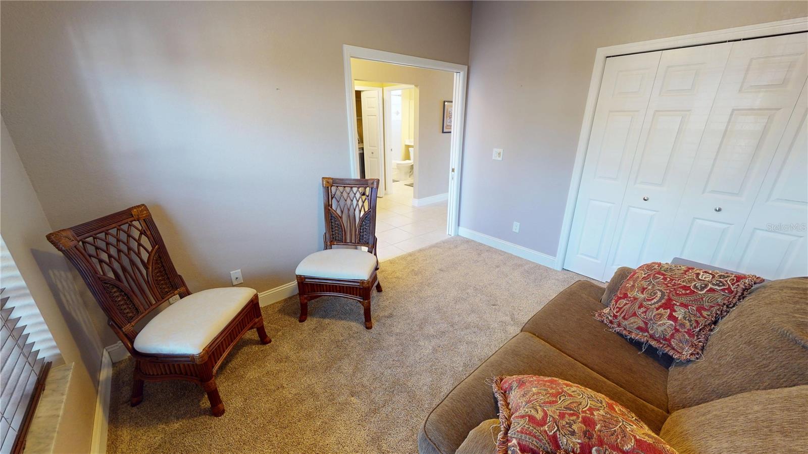 Image 8 of 32 For 2002 Bal Harbor Boulevard 1711