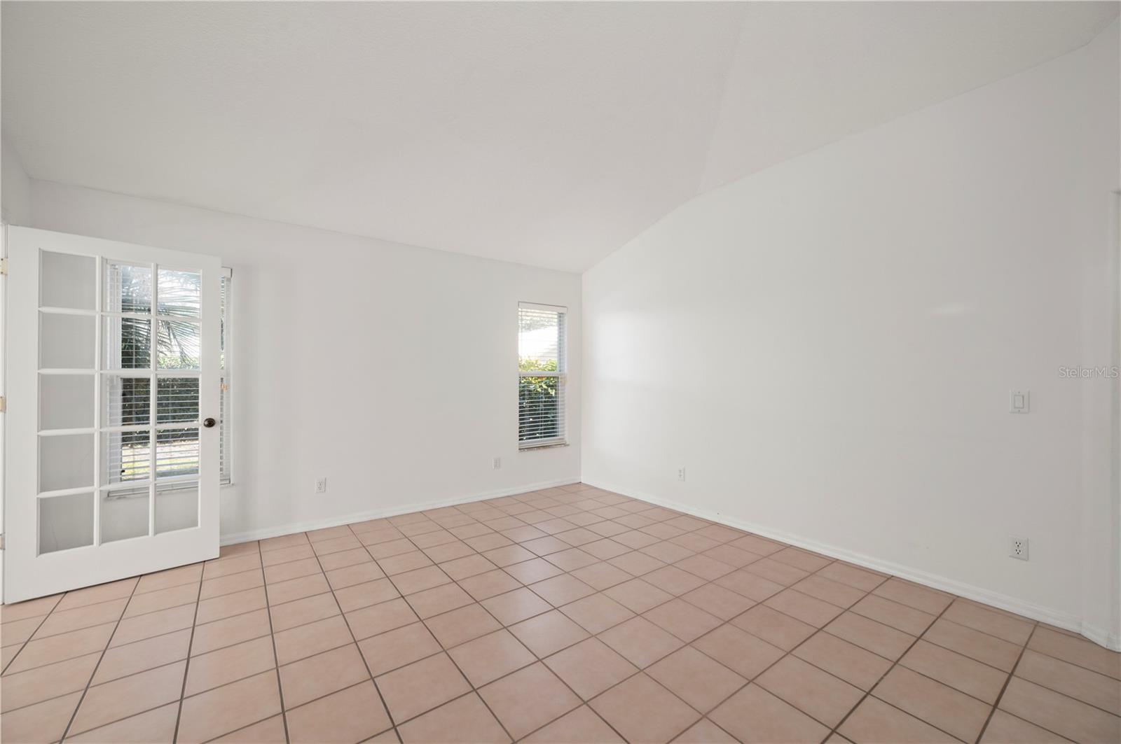 Image 20 of 55 For 1029 Harbor Town Drive