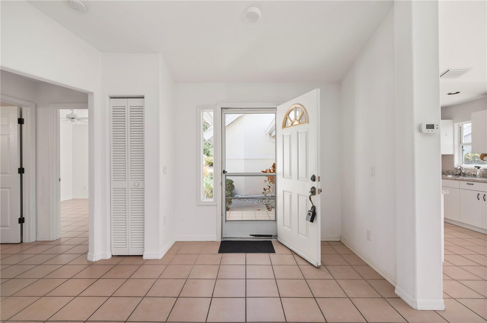 Image 7 of 55 For 1029 Harbor Town Drive