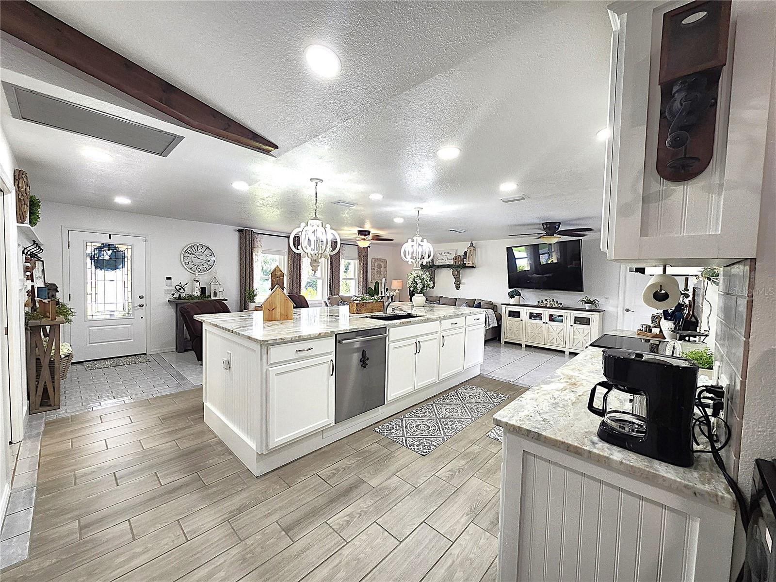 Image 10 of 80 For 319 Kindred Boulevard