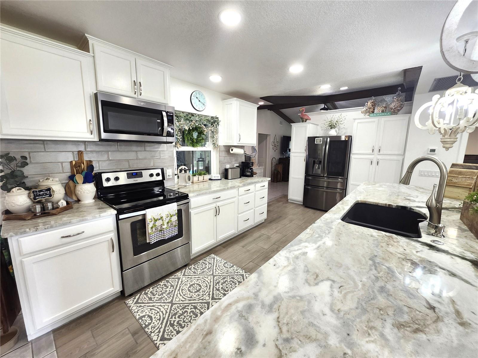 Image 14 of 80 For 319 Kindred Boulevard