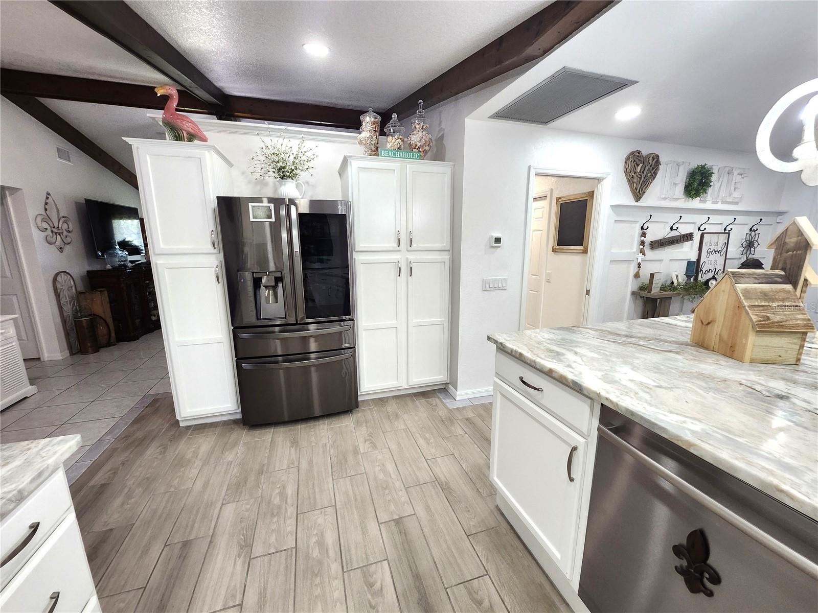 Image 15 of 80 For 319 Kindred Boulevard