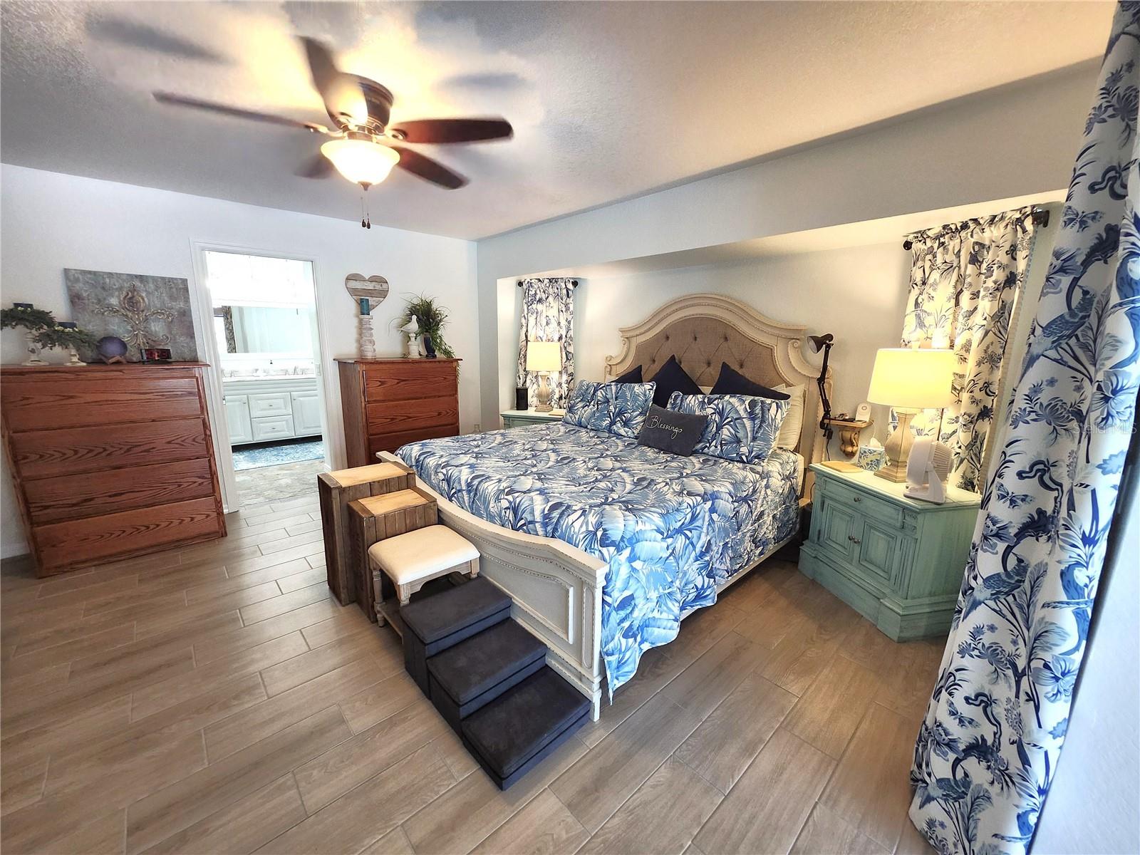 Image 21 of 80 For 319 Kindred Boulevard