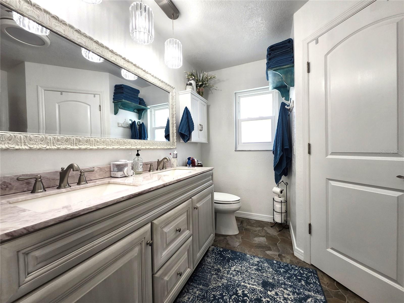 Image 24 of 80 For 319 Kindred Boulevard