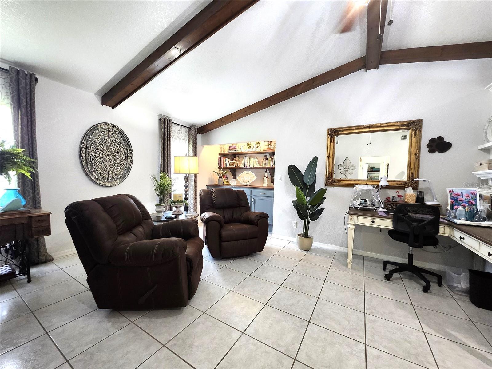 Image 35 of 80 For 319 Kindred Boulevard