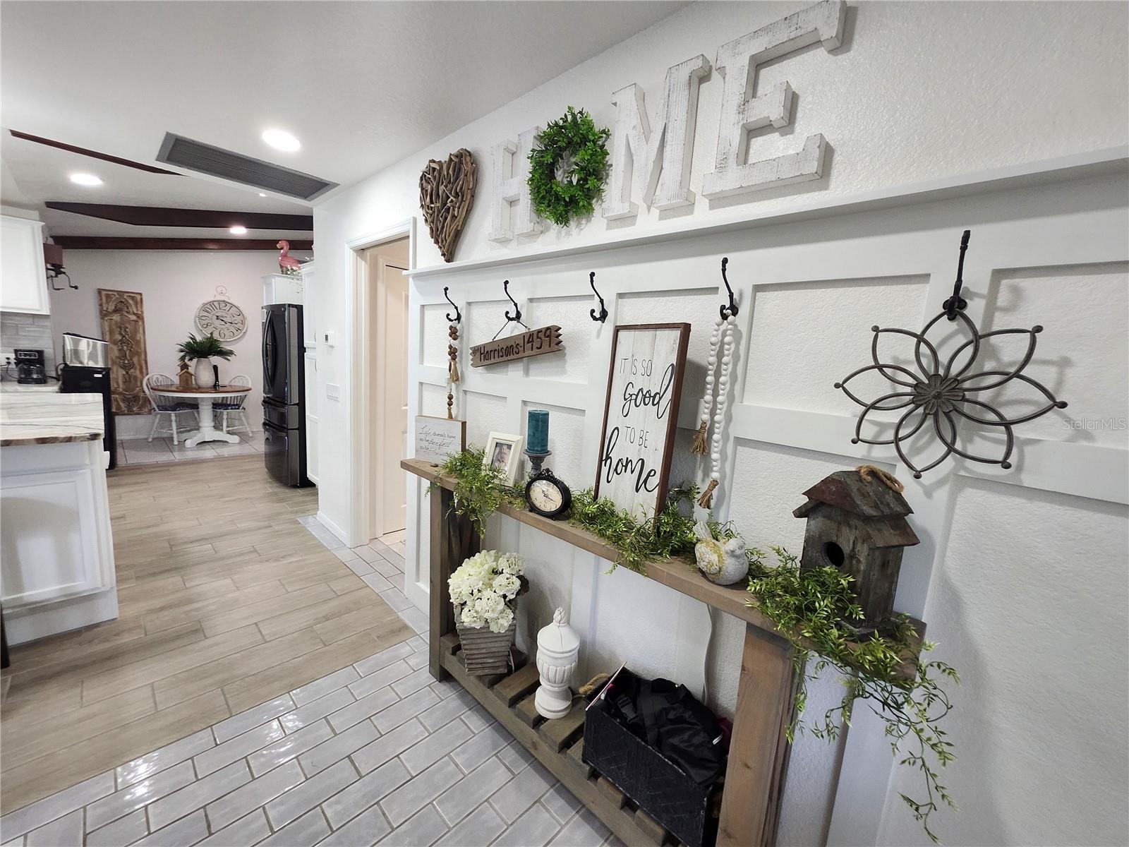 Image 4 of 80 For 319 Kindred Boulevard